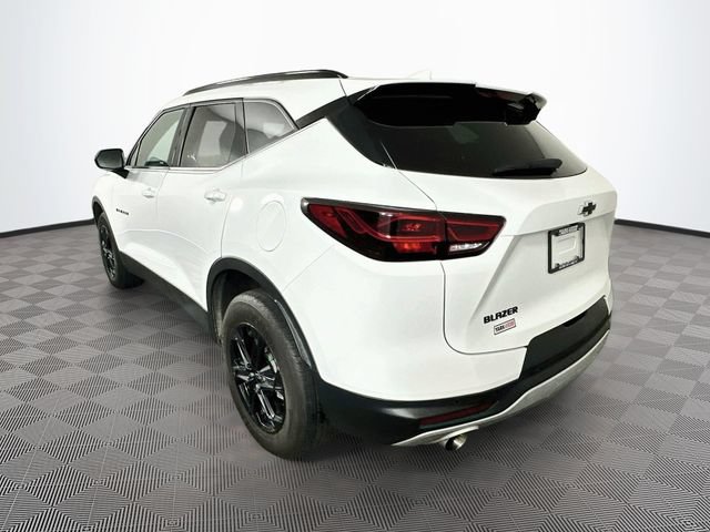 Used 2025 Chevrolet Blazer LT w/ Convenience Package FWD image 10