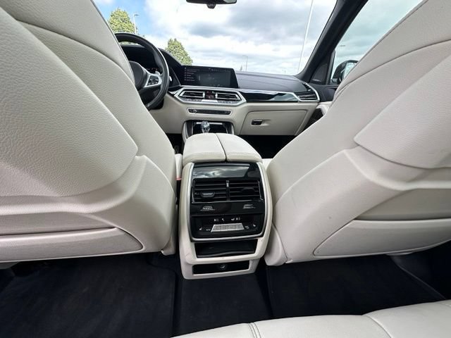 Used 2022 BMW X5 M50i AWD/4WD image 17