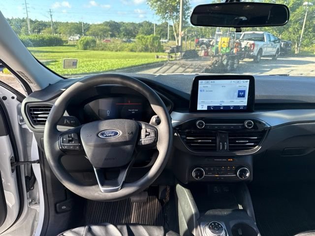 Certified 2025 Ford Escape Active FWD image 12