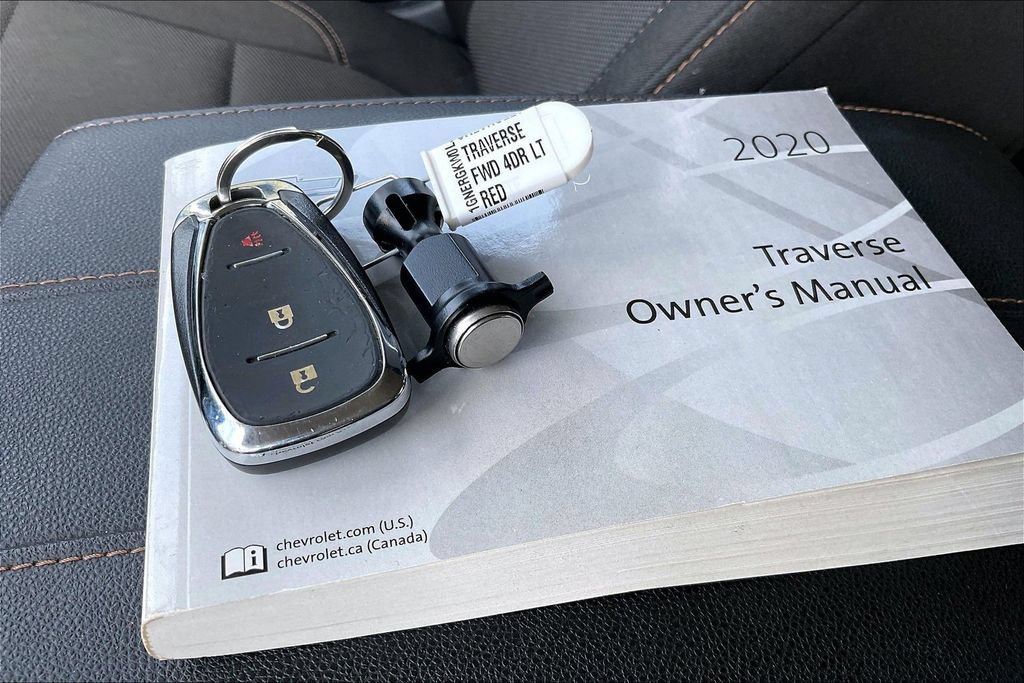 Used 2020 Chevrolet Traverse LT FWD image 11