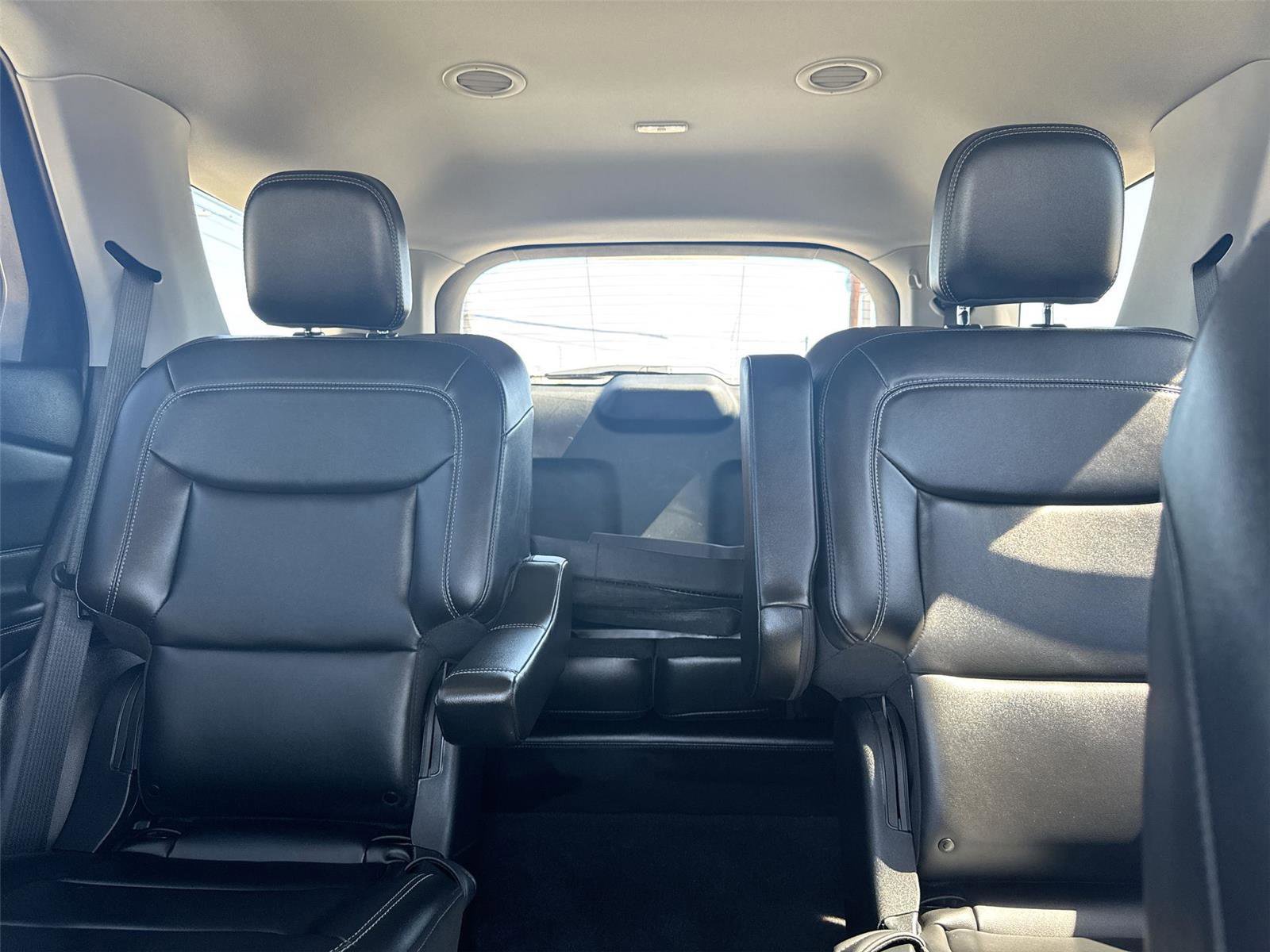 Certified 2024 Ford Explorer XLT w/ Equipment Group 202A image 27