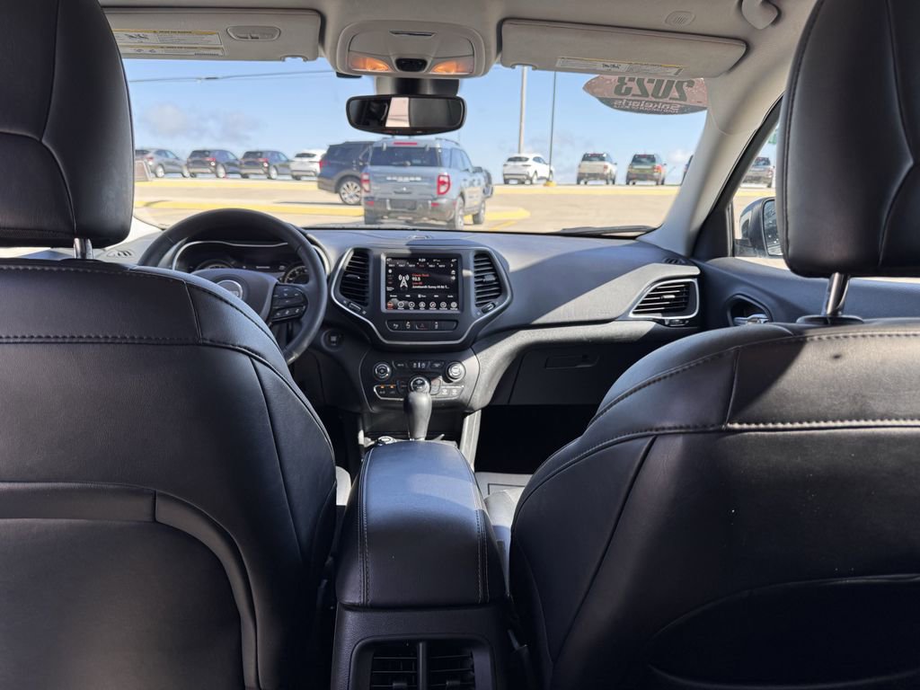 Used 2023 Jeep Cherokee Altitude Lux AWD/4WD image 39