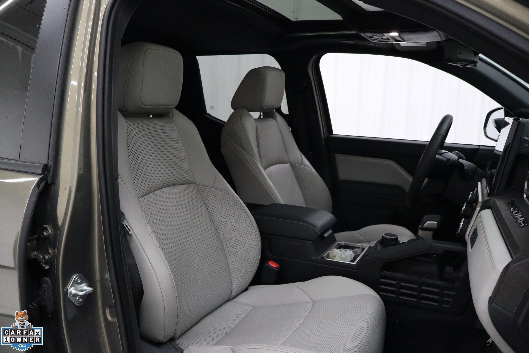 Used 2024 Toyota Tacoma Limited image 28