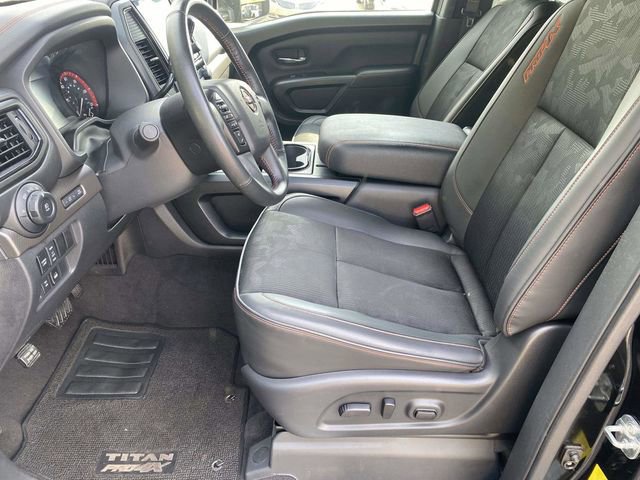 Used 2023 Nissan Titan PRO-4X image 17