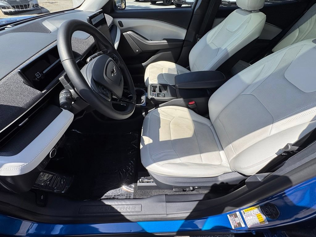 Certified 2025 Ford Mustang Mach-E Premium RWD image 17