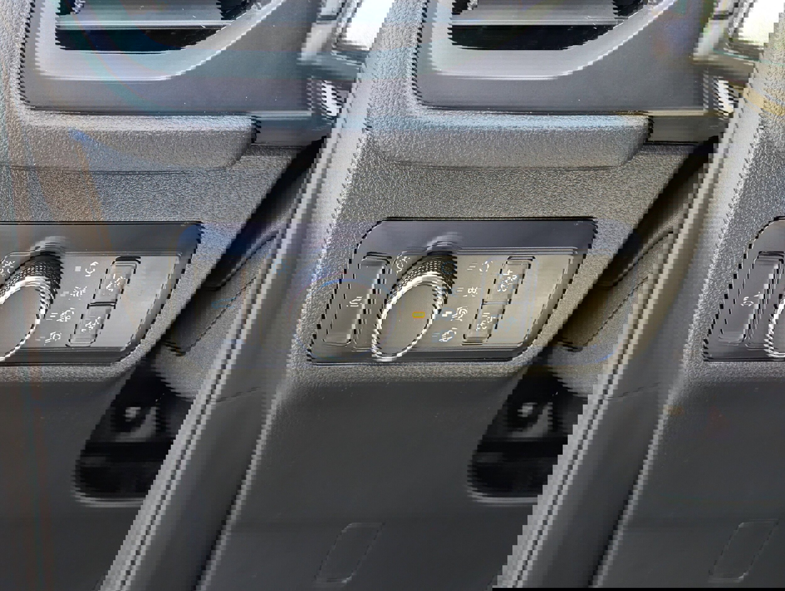 Certified 2023 Ford Escape Active w/ Cold Weather Package image 22