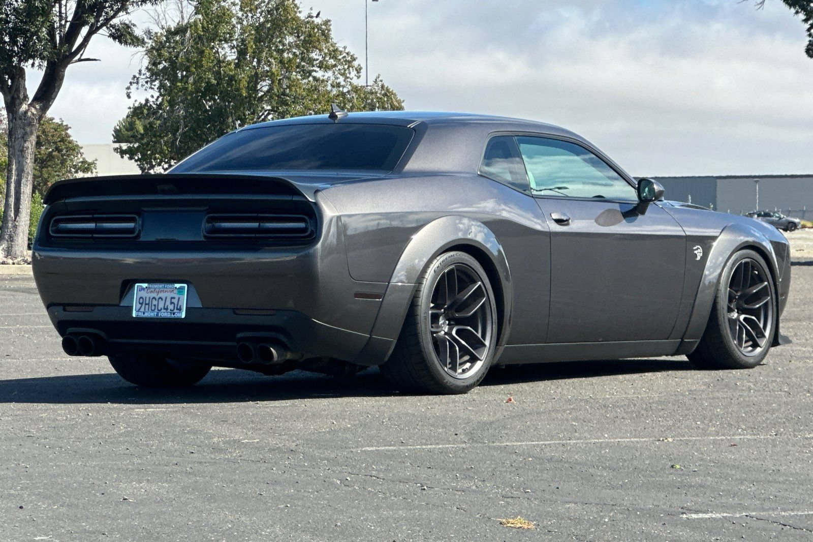 Used 2018 Dodge Challenger SRT Hellcat RWD image 3