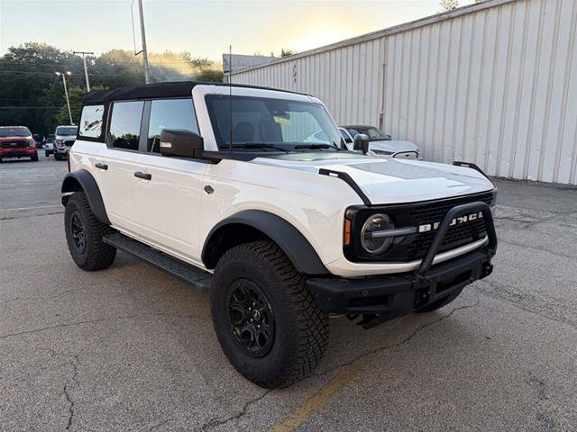 Certified 2024 Ford Bronco Wildtrak AWD/4WD image 6