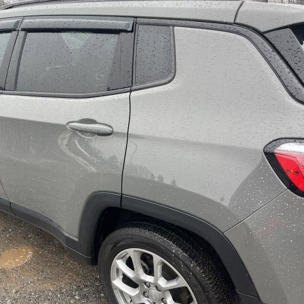 Used 2023 Jeep Compass Latitude image 4