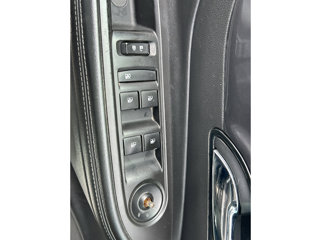 Used 2019 Buick Encore Preferred AWD/4WD image 16