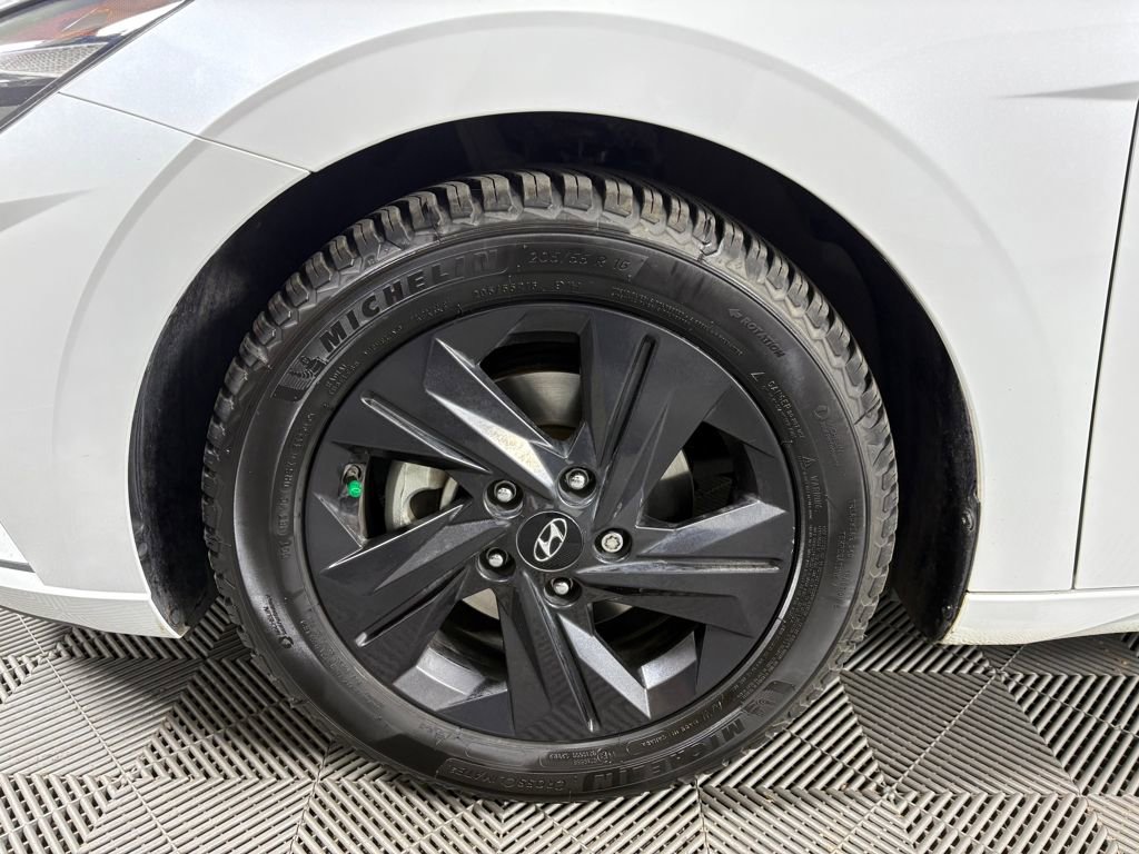 Used 2022 Hyundai Elantra SEL w/ Convenience Package image 10