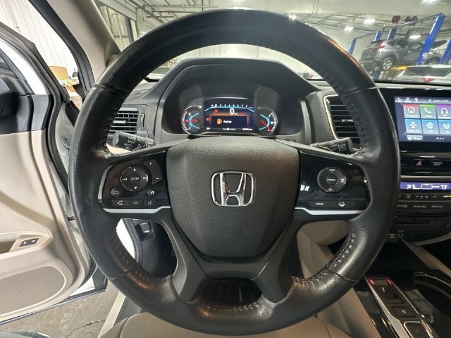 Used 2019 Honda Pilot Touring image 15