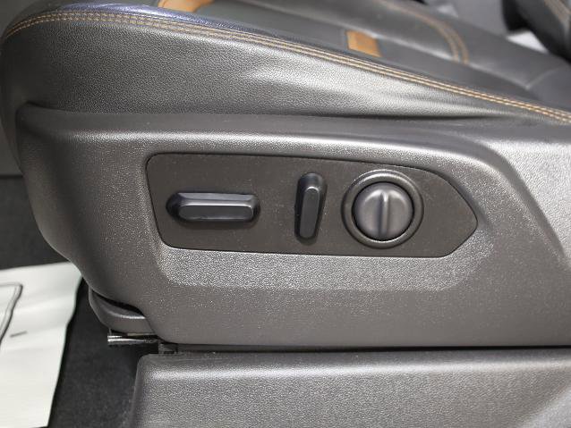 Used 2021 GMC Sierra 1500 AT4 w/ AT4 Premium Package image 18