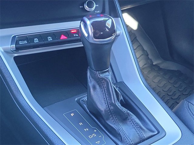 Used 2022 Audi Q3 2.0T Premium w/ Convenience Package image 15