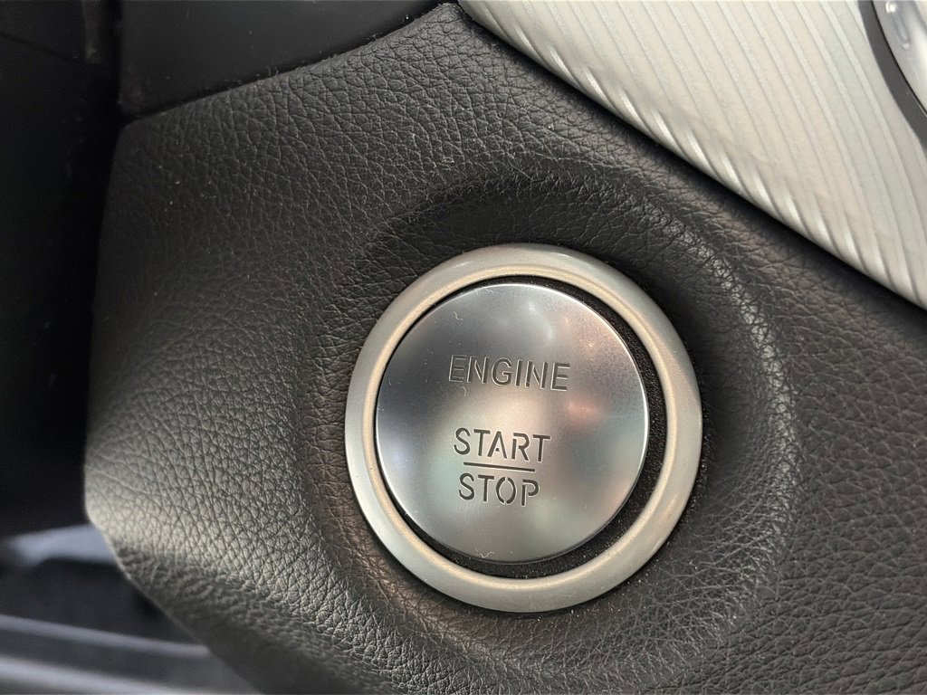 Used 2017 Mercedes-Benz GLA 250 4MATIC image 23