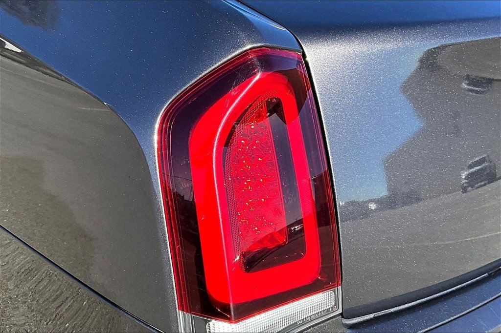 Used 2023 Chrysler 300 S image 29