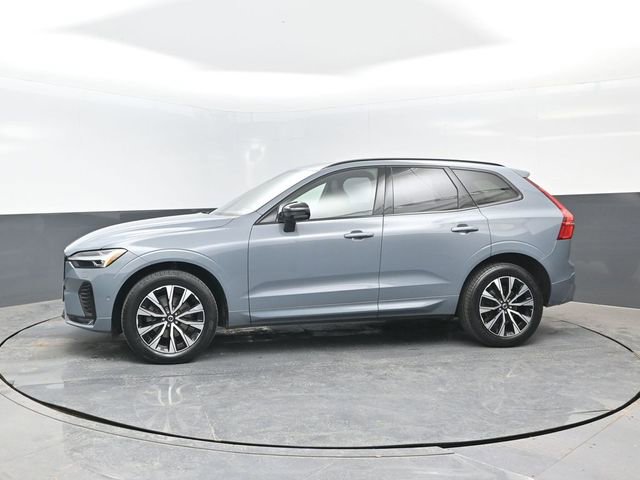 Used 2023 Volvo XC60 B5 Plus w/ Climate Package AWD/4WD image 4