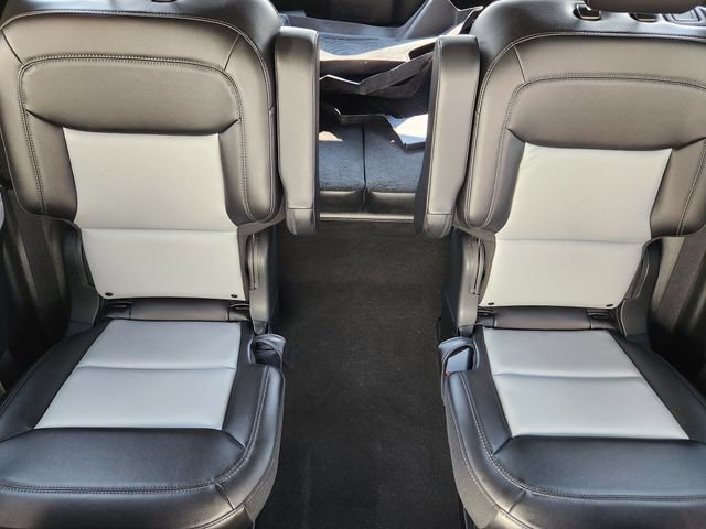 Certified 2023 Ford Explorer XLT w/ Equipment Group 202A AWD/4WD image 17