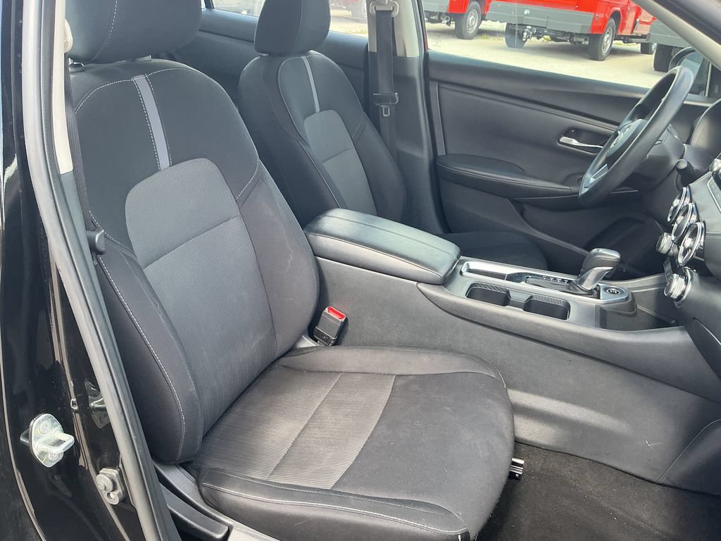 Used 2024 Nissan Sentra SV FWD image 18