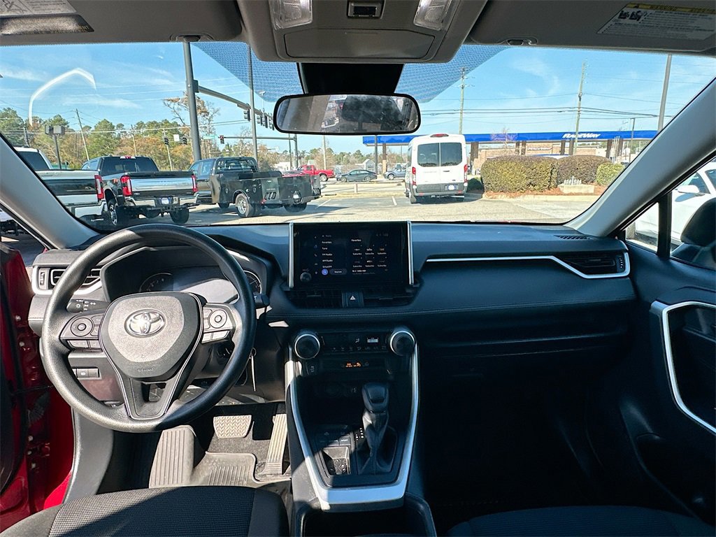 Used 2023 Toyota RAV4 LE image 7