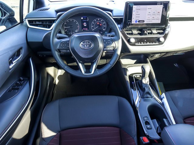 Used 2025 Toyota Corolla SE w/ Convenience Package FWD image 12