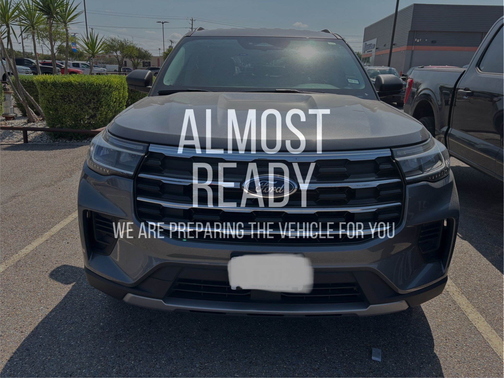 Certified 2025 Ford Explorer Active RWD image 1