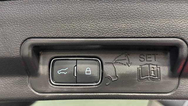 Certified 2025 Ford Explorer Active w/ Active Comfort Package AWD/4WD image 27