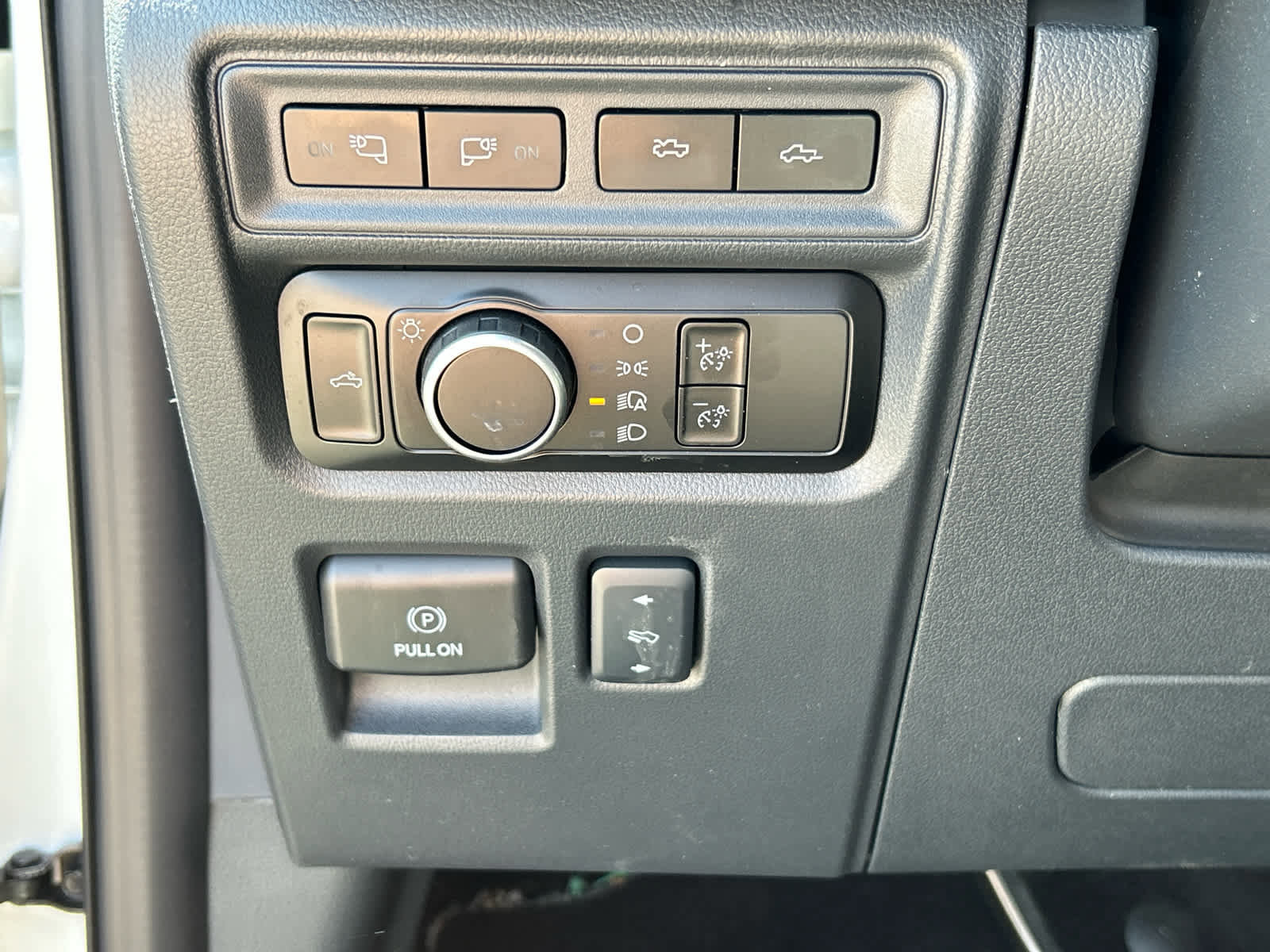 Certified 2024 Ford F150 Lightning Platinum AWD/4WD image 25