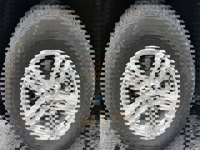 Certified 2023 Ford Explorer XLT image 10