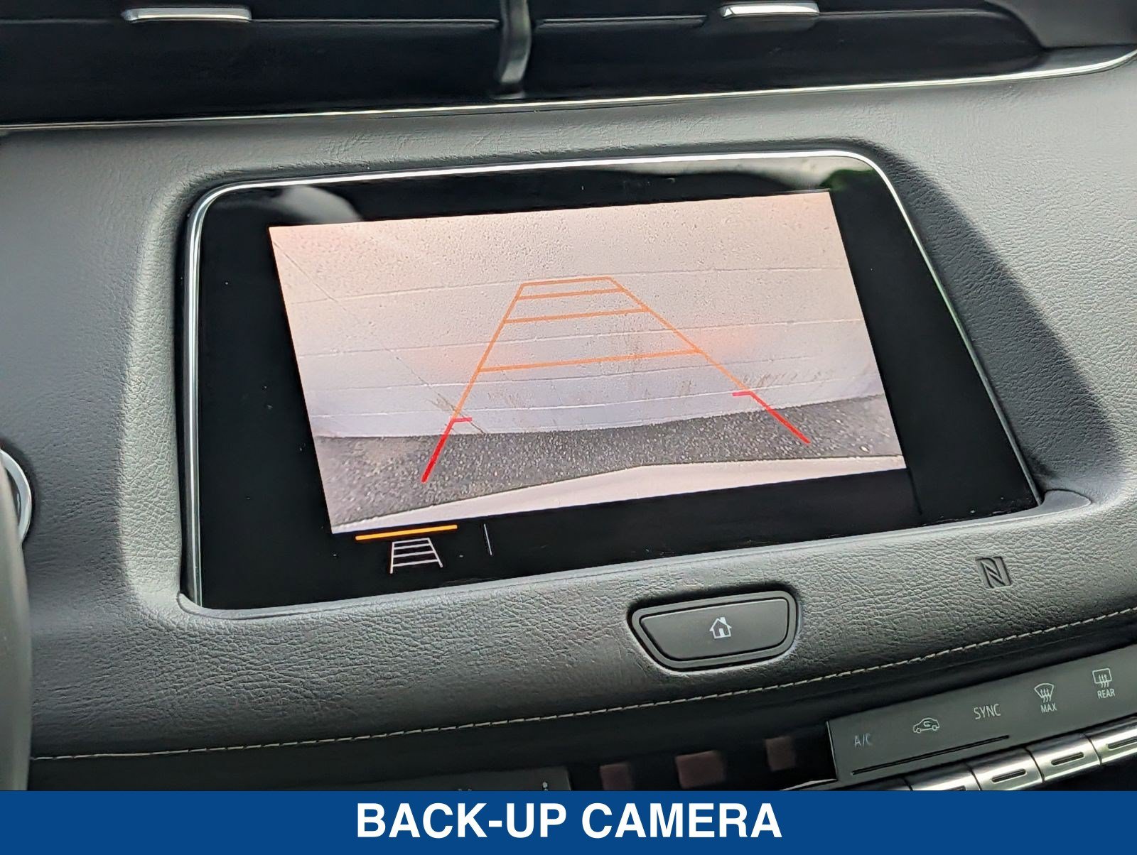 Used 2019 Cadillac XT4 Premium Luxury FWD image 30