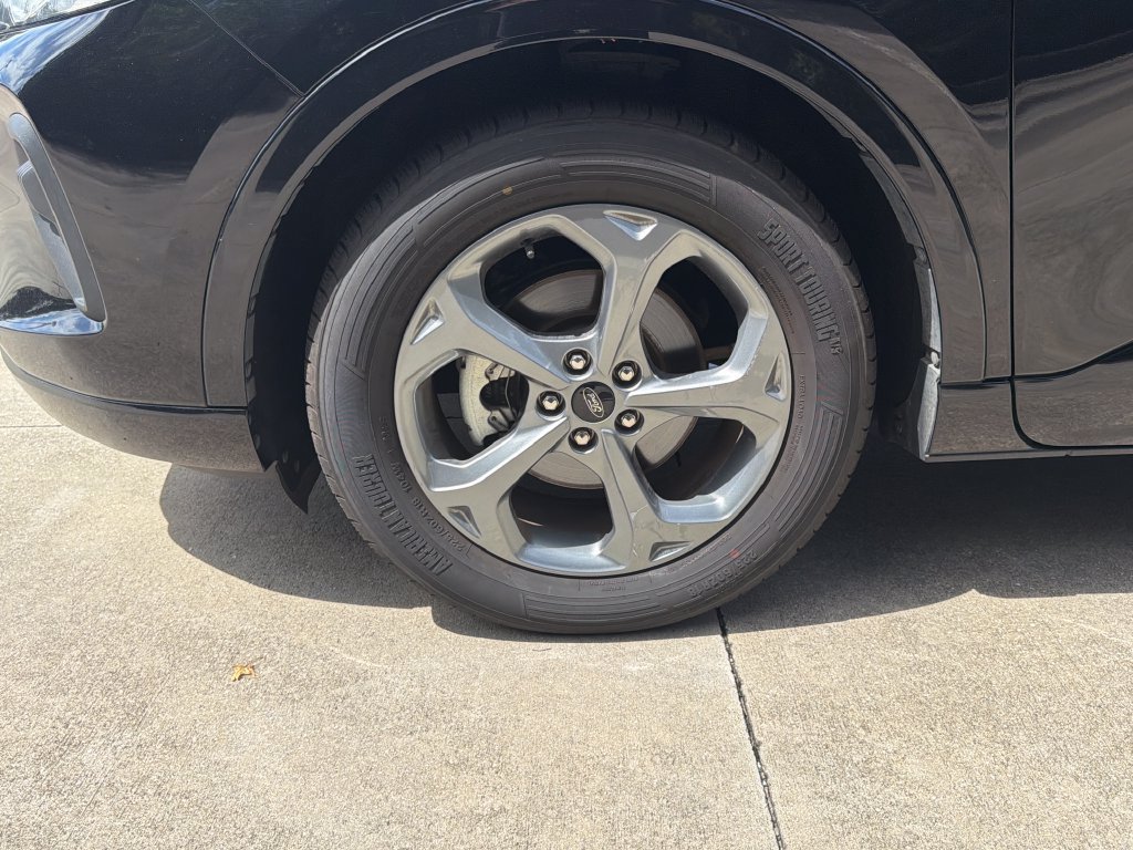 Certified 2024 Ford Escape ST-Line FWD image 13