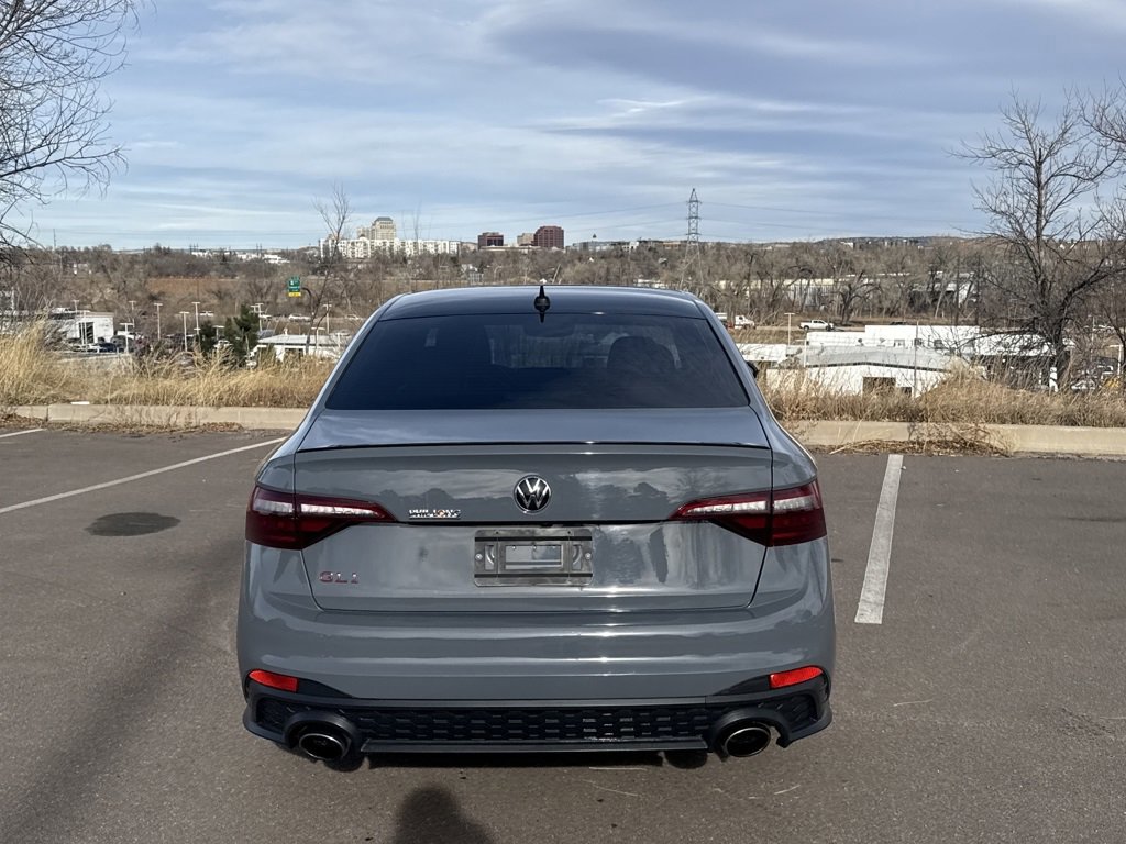 Used 2023 Volkswagen Jetta GLI Autobahn image 4