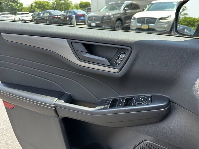 Certified 2023 Ford Escape Active AWD/4WD image 30