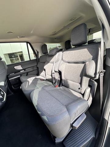 Certified 2025 Ford Expedition Active image 24