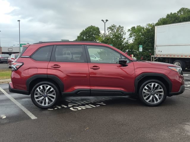 Used 2025 Subaru Forester Touring AWD/4WD image 4