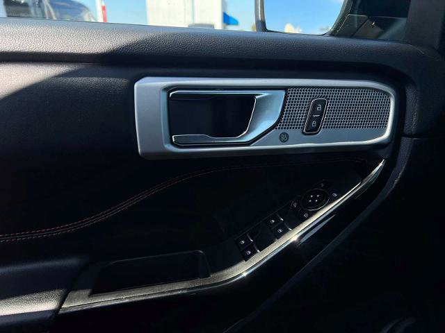 Certified 2023 Ford Explorer ST-Line w/ Class IV Trailer Tow Package image 17