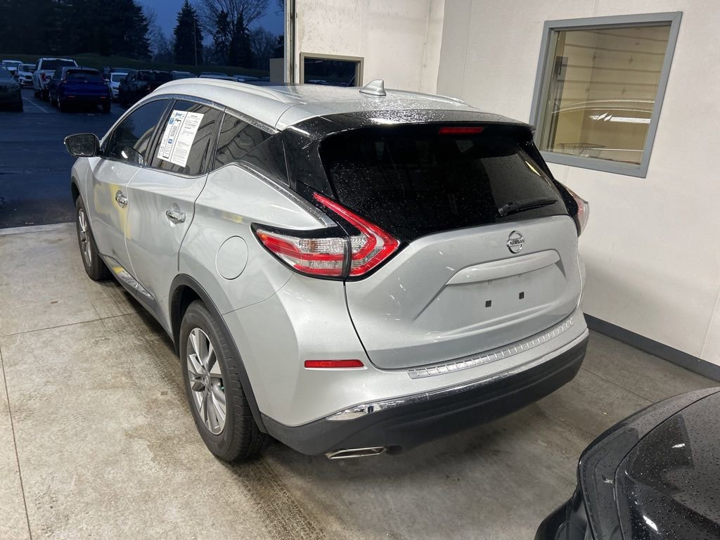 Used 2018 Nissan Murano SL w/ Moonroof Package image 2