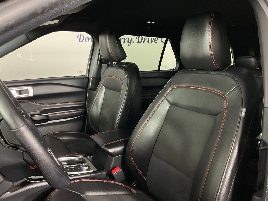 Certified 2023 Ford Explorer ST-Line AWD/4WD image 14