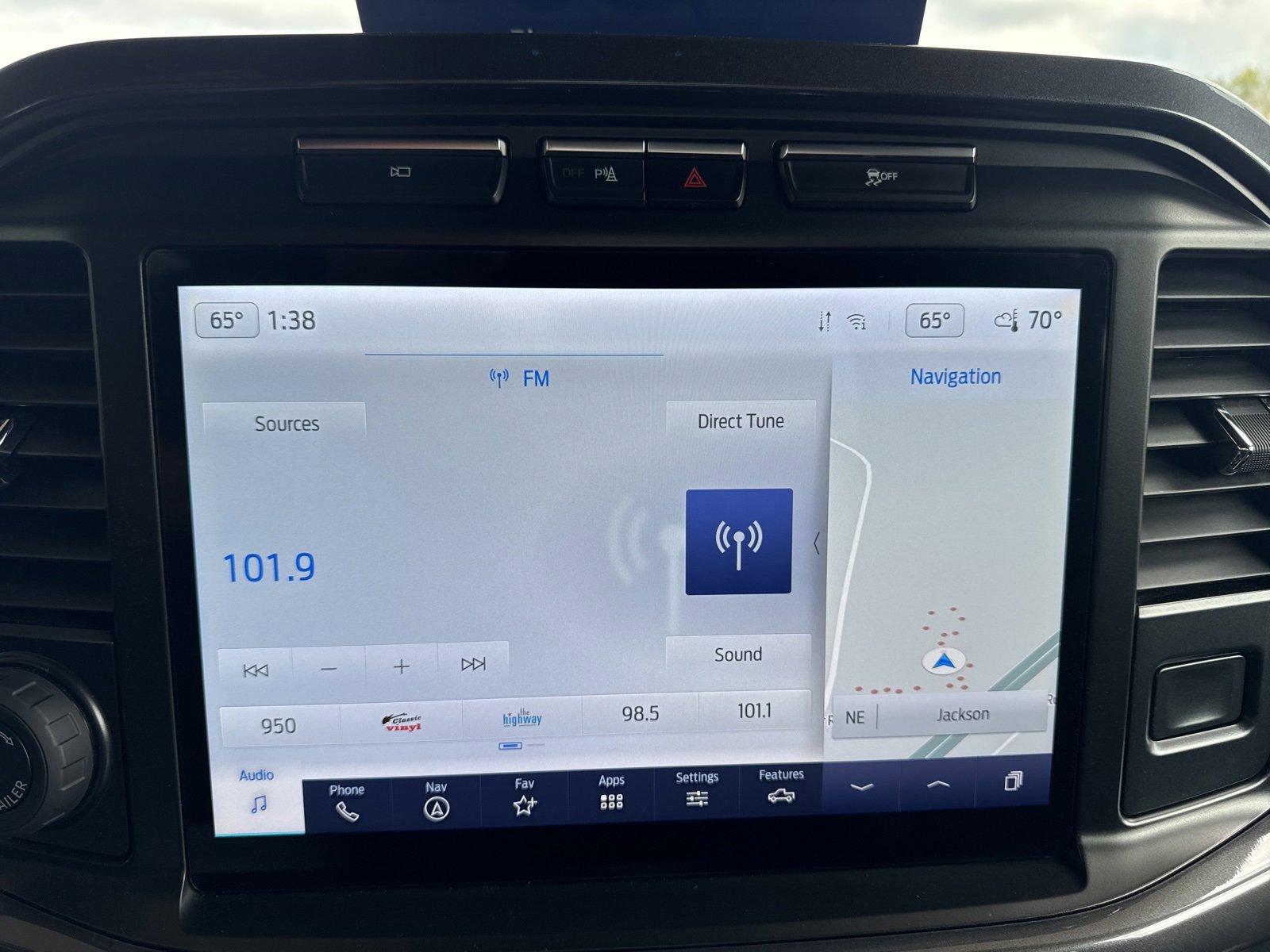 Certified 2023 Ford F150 XLT w/ Equipment Group 302A High image 28