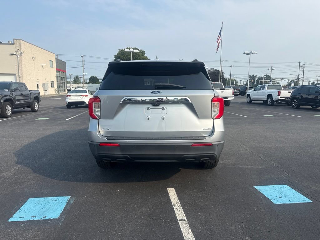 Certified 2020 Ford Explorer XLT AWD/4WD image 5