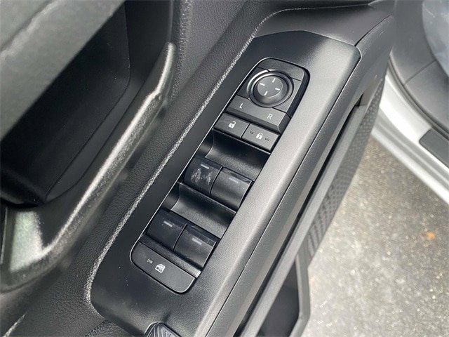 Used 2025 Toyota Tacoma SR RWD image 16