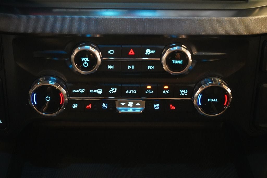 Certified 2025 Ford F250 Platinum AWD/4WD image 14