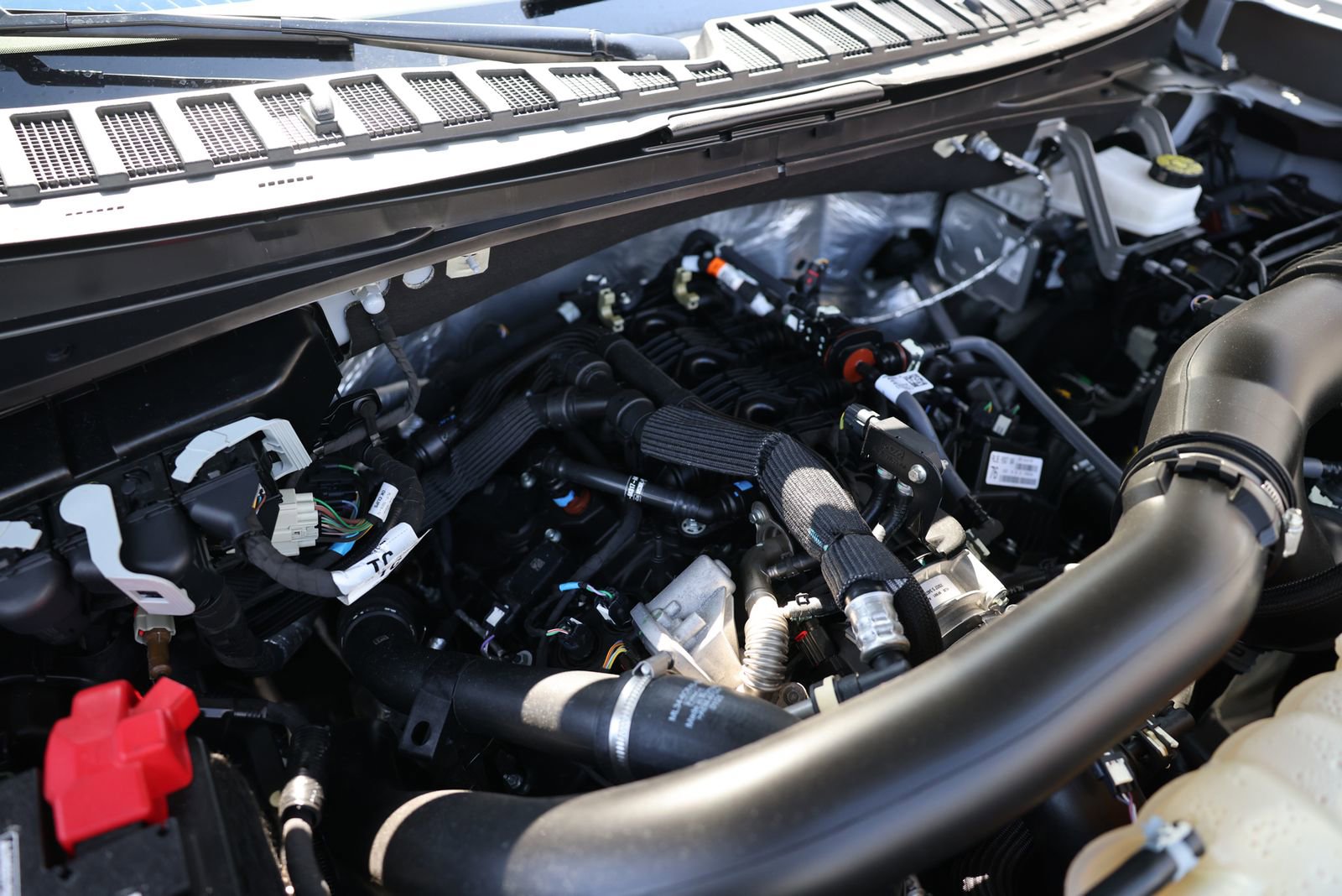 Certified 2025 Ford Expedition Active AWD/4WD image 42