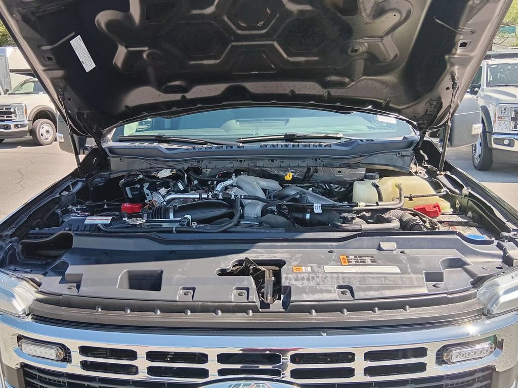 Certified 2025 Ford F350 XL w/ XL Chrome Package AWD/4WD image 11