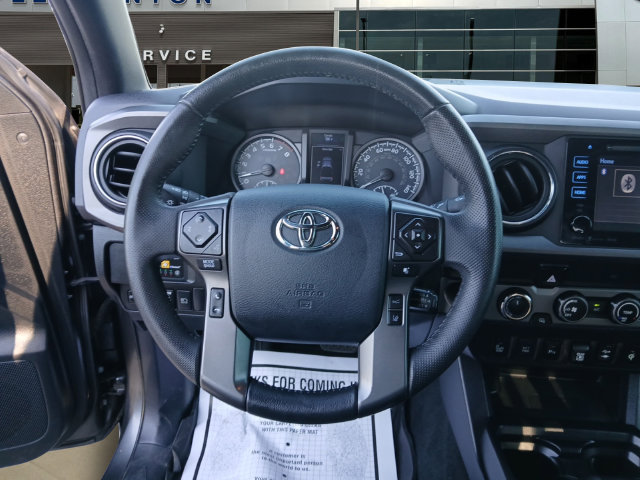 Used 2019 Toyota Tacoma TRD Off-Road w/ Technology Package AWD/4WD image 11