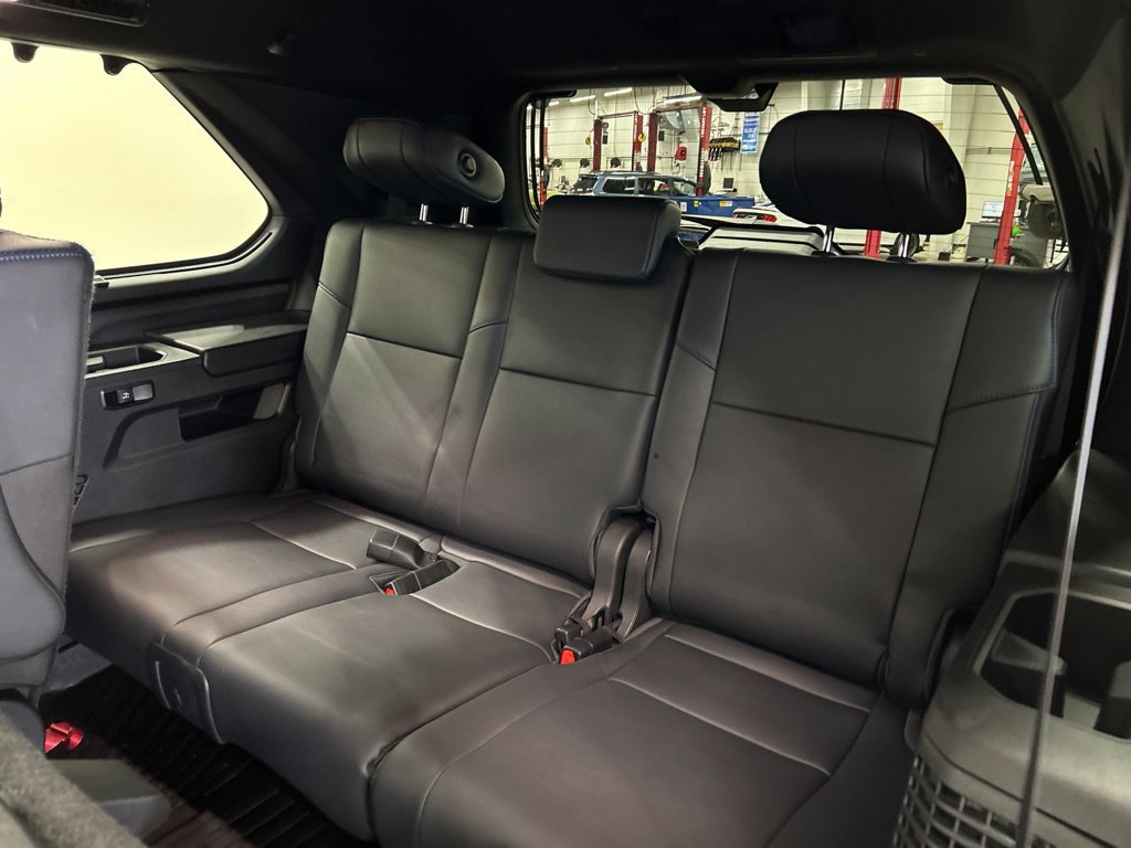Used 2024 Toyota Sequoia Platinum AWD/4WD image 32