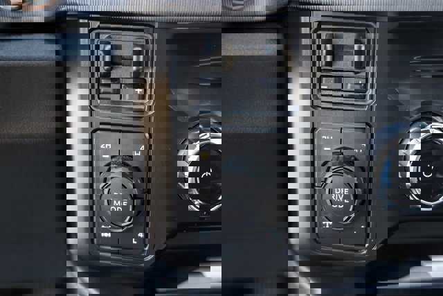 Certified 2025 Ford F250 Platinum image 26