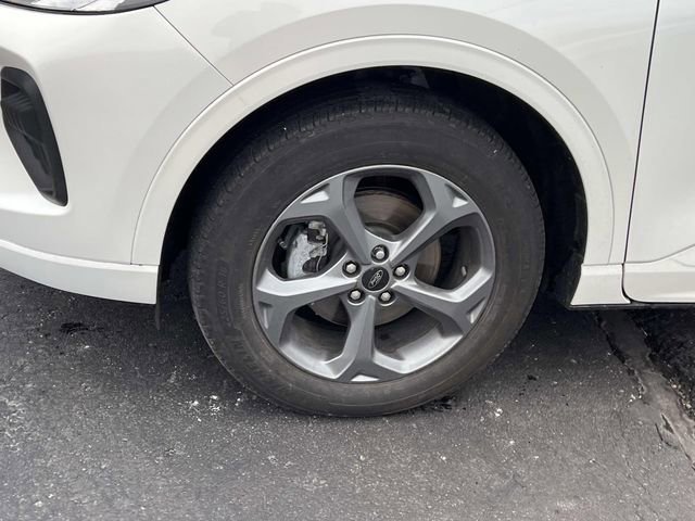 Certified 2024 Ford Escape ST-Line w/ Tech Pack #1 image 8