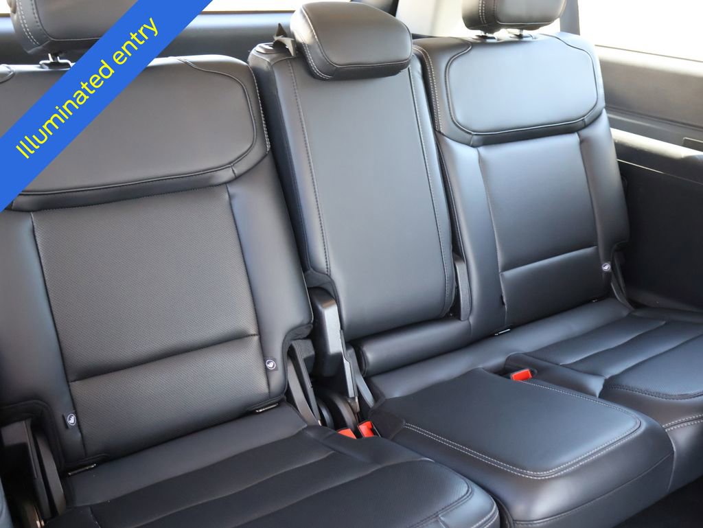 Certified 2025 Ford Expedition Max Platinum image 13