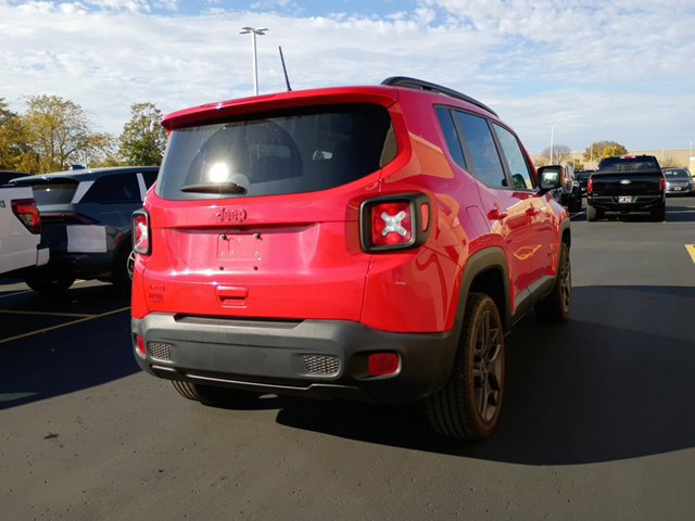 Used 2022 Jeep Renegade Latitude w/ Sun/Sound Group AWD/4WD image 8